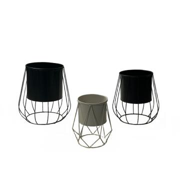 Metal pot creme/black